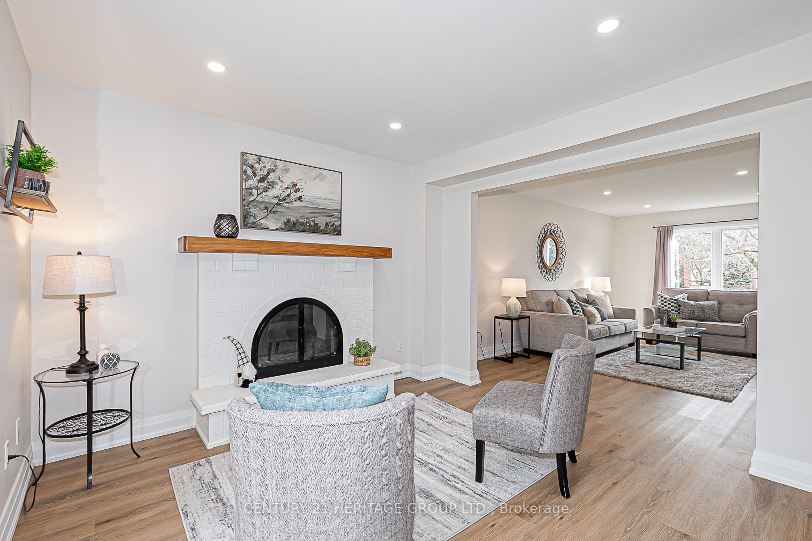 127 Crossland Gate