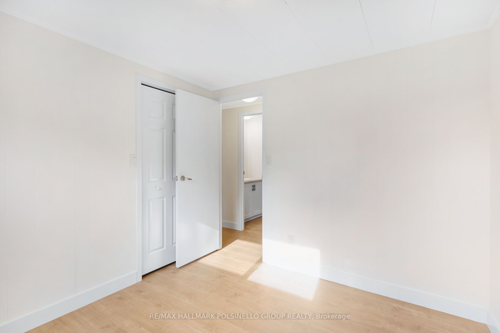 2 Trefoil Dr