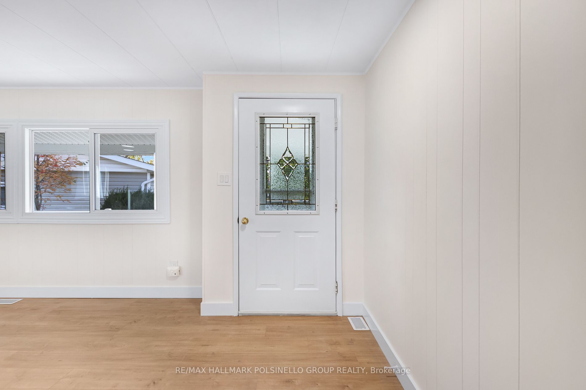 2 Trefoil Dr