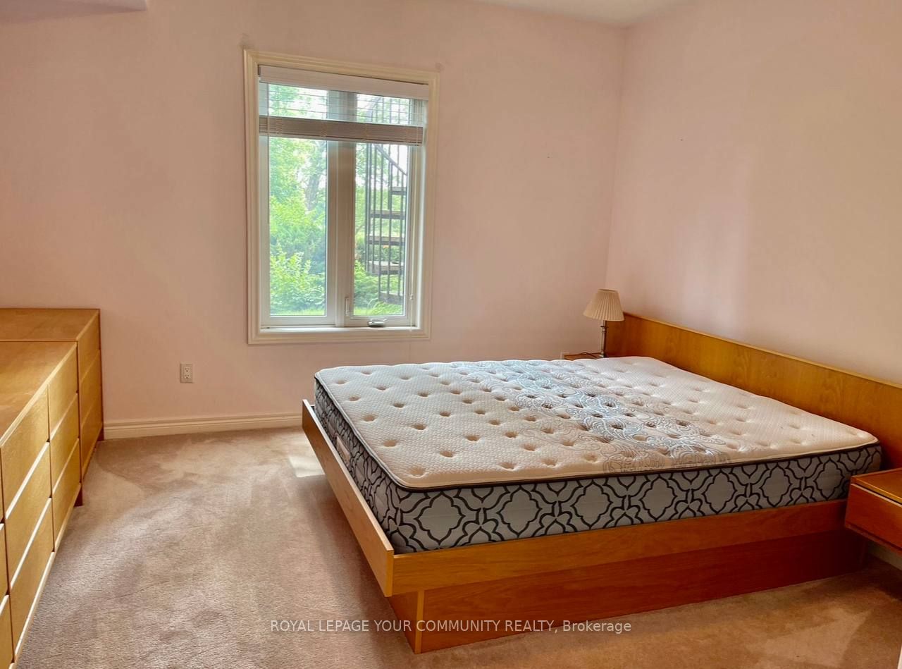 752 Madeline Hts, #Lower