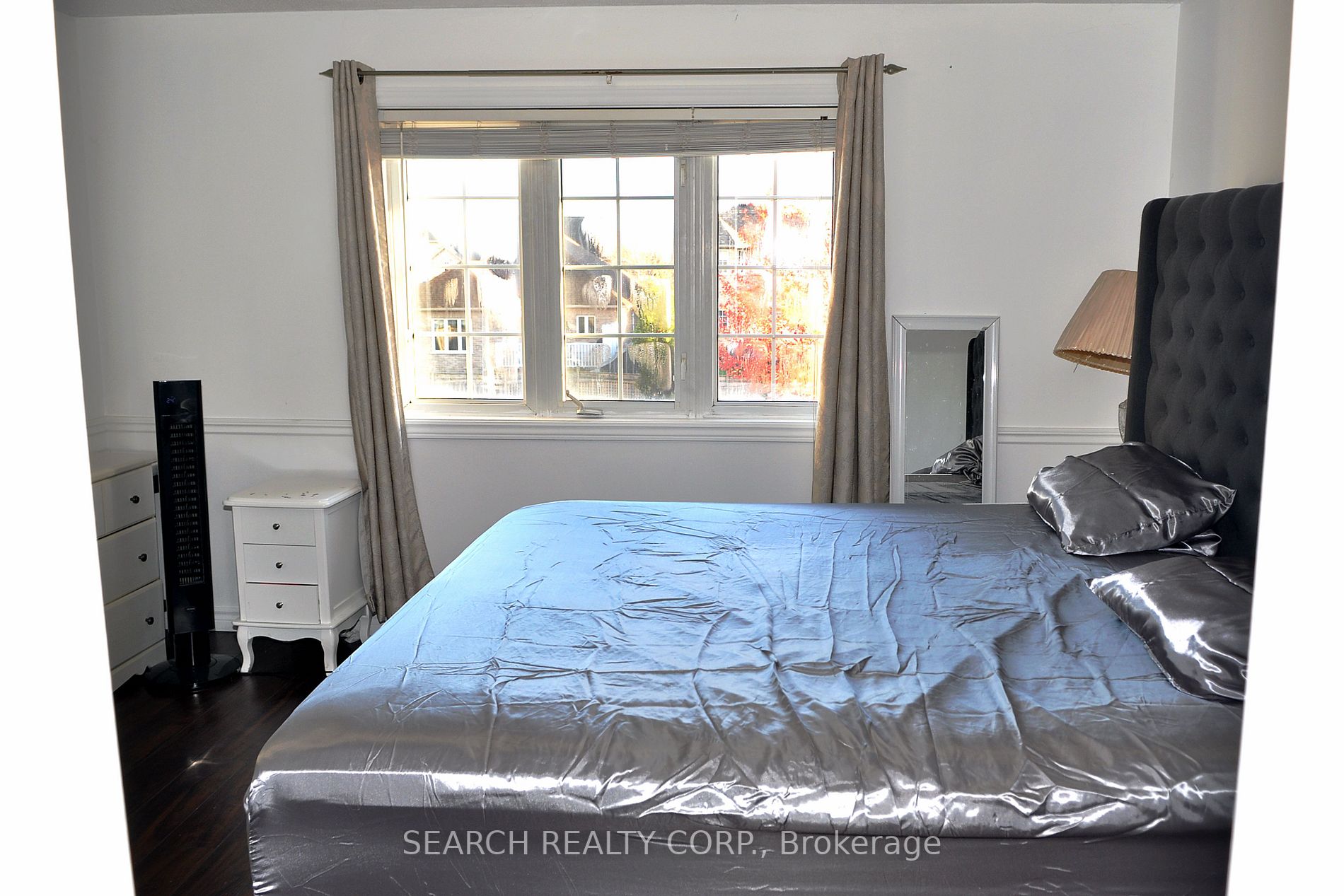 52 Arlington Dr, #Upper