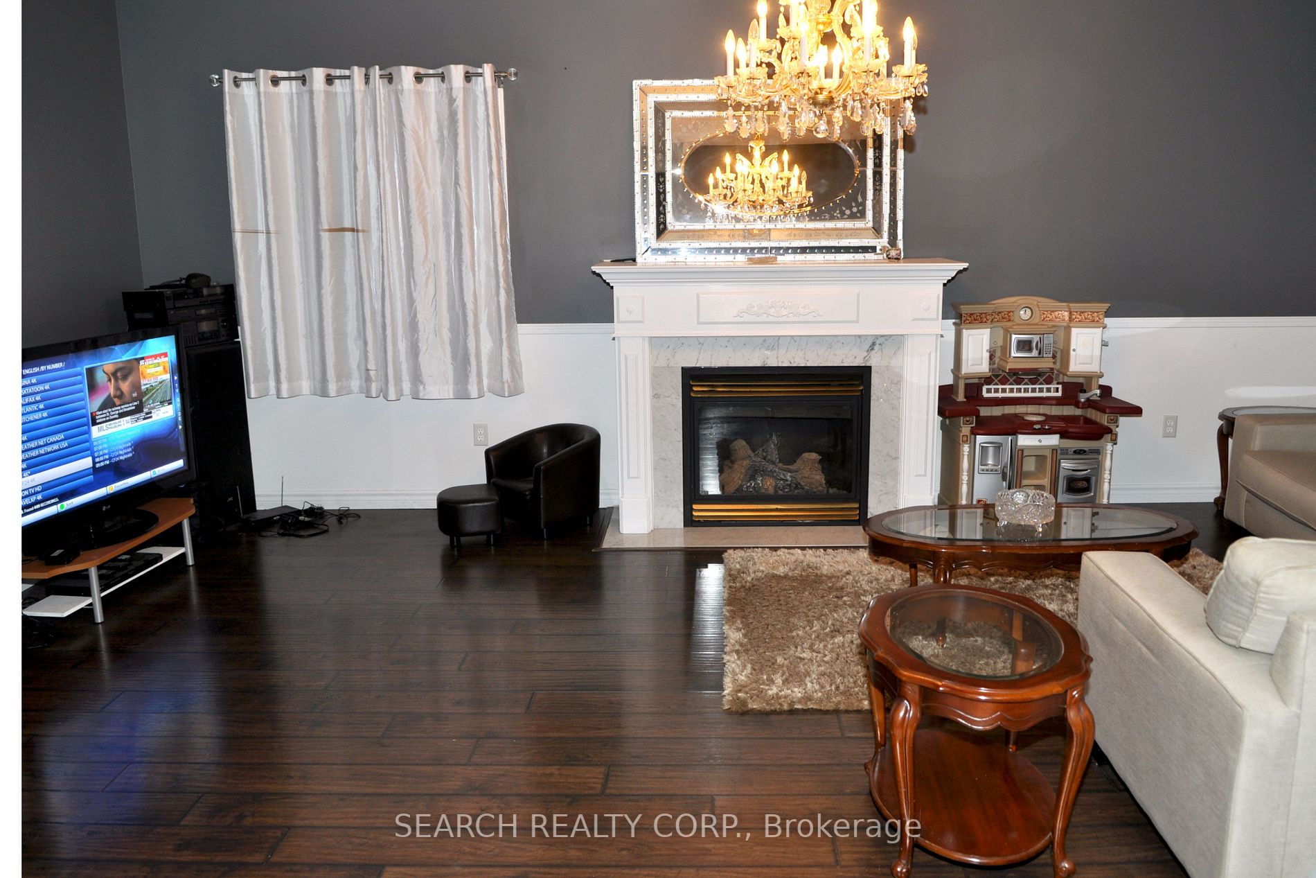 52 Arlington Dr, #Upper