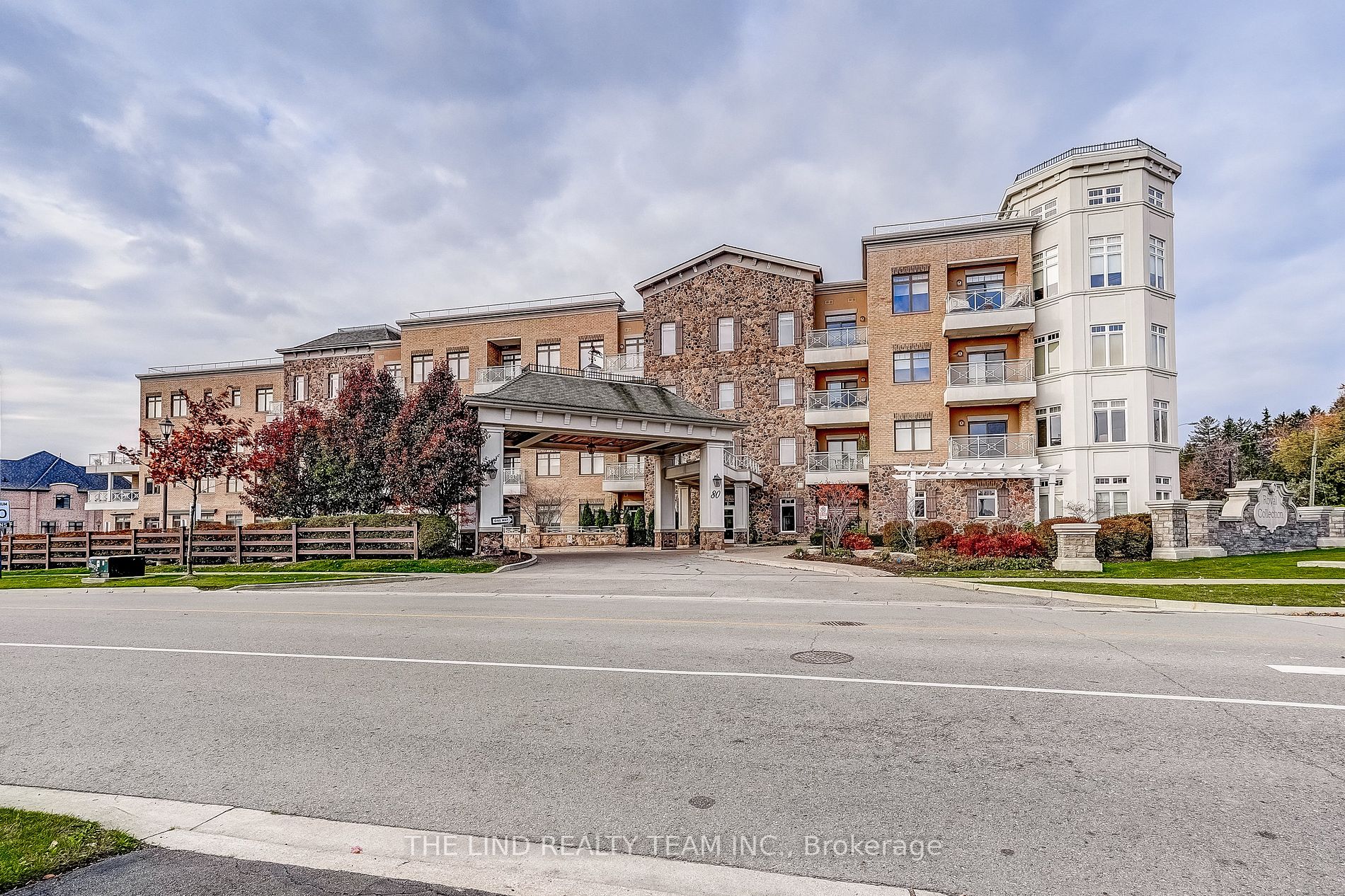 80 Burns Blvd, #227