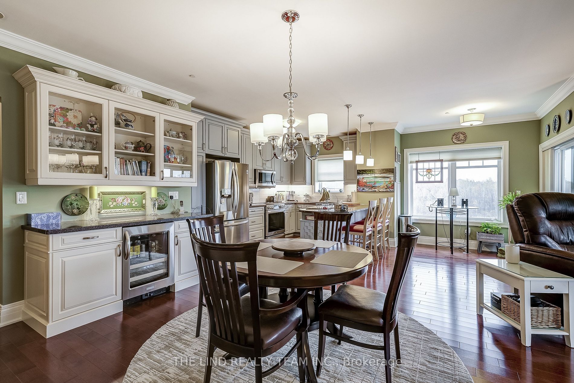 80 Burns Blvd, #227