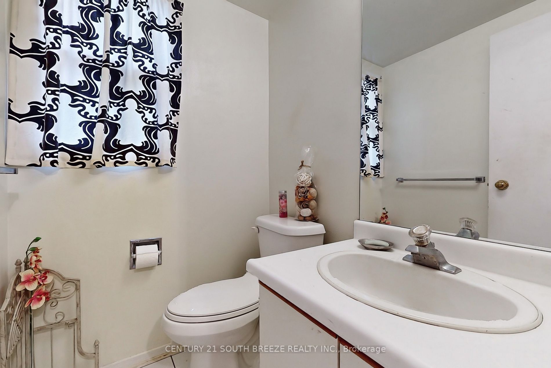 18 Joanna Cres