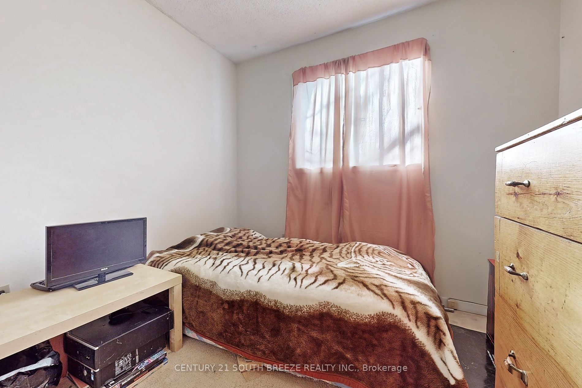 18 Joanna Cres