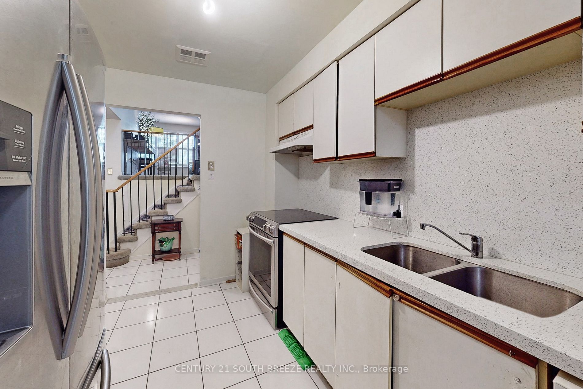 18 Joanna Cres