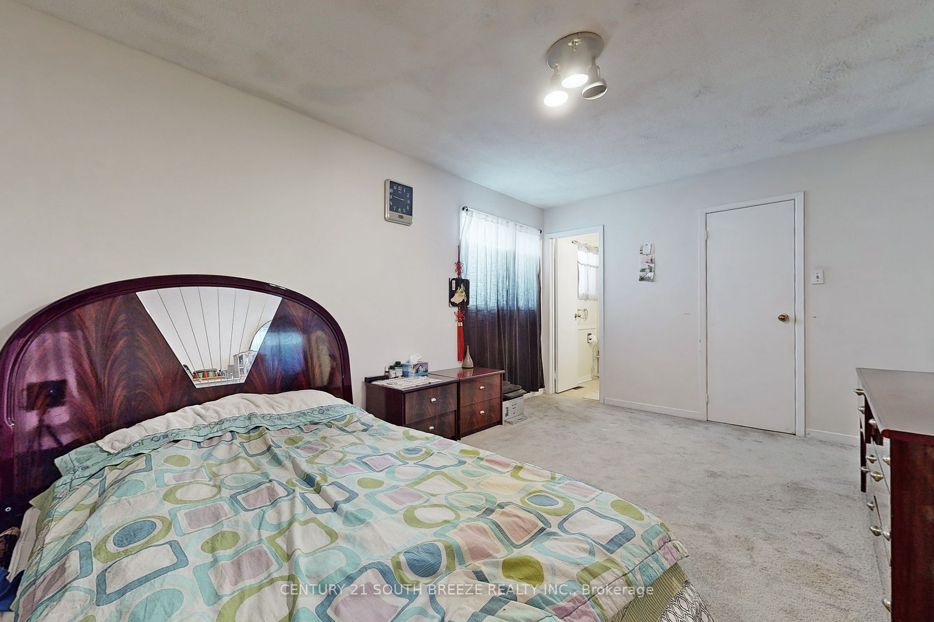 18 Joanna Cres