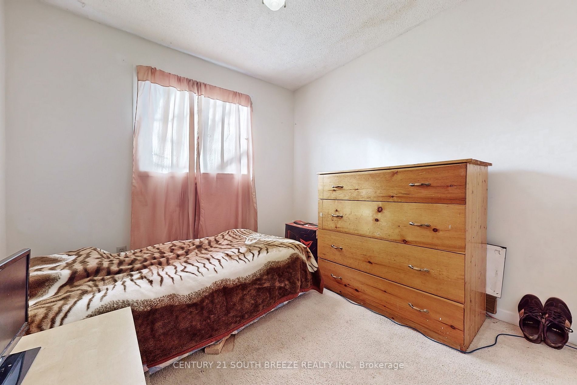 18 Joanna Cres