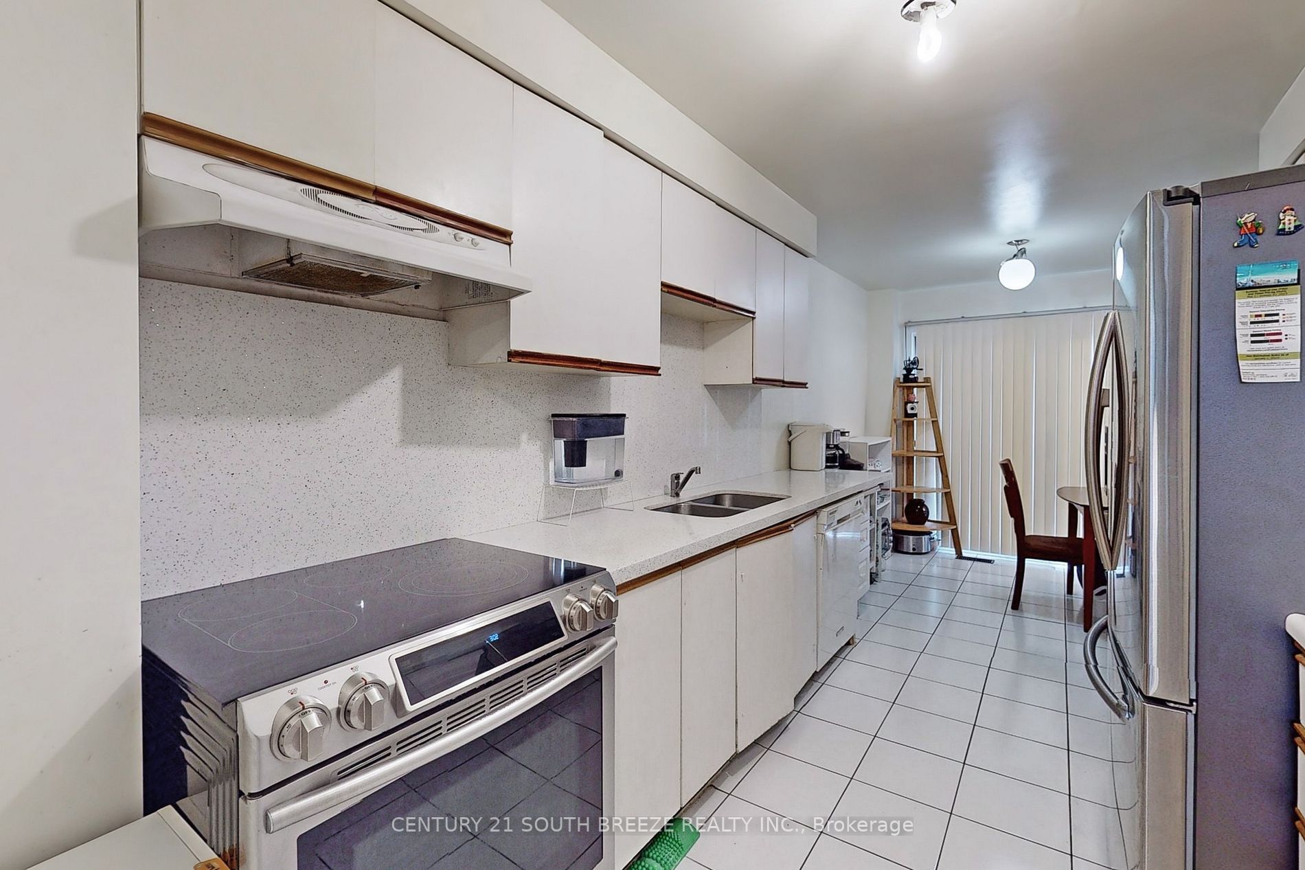 18 Joanna Cres