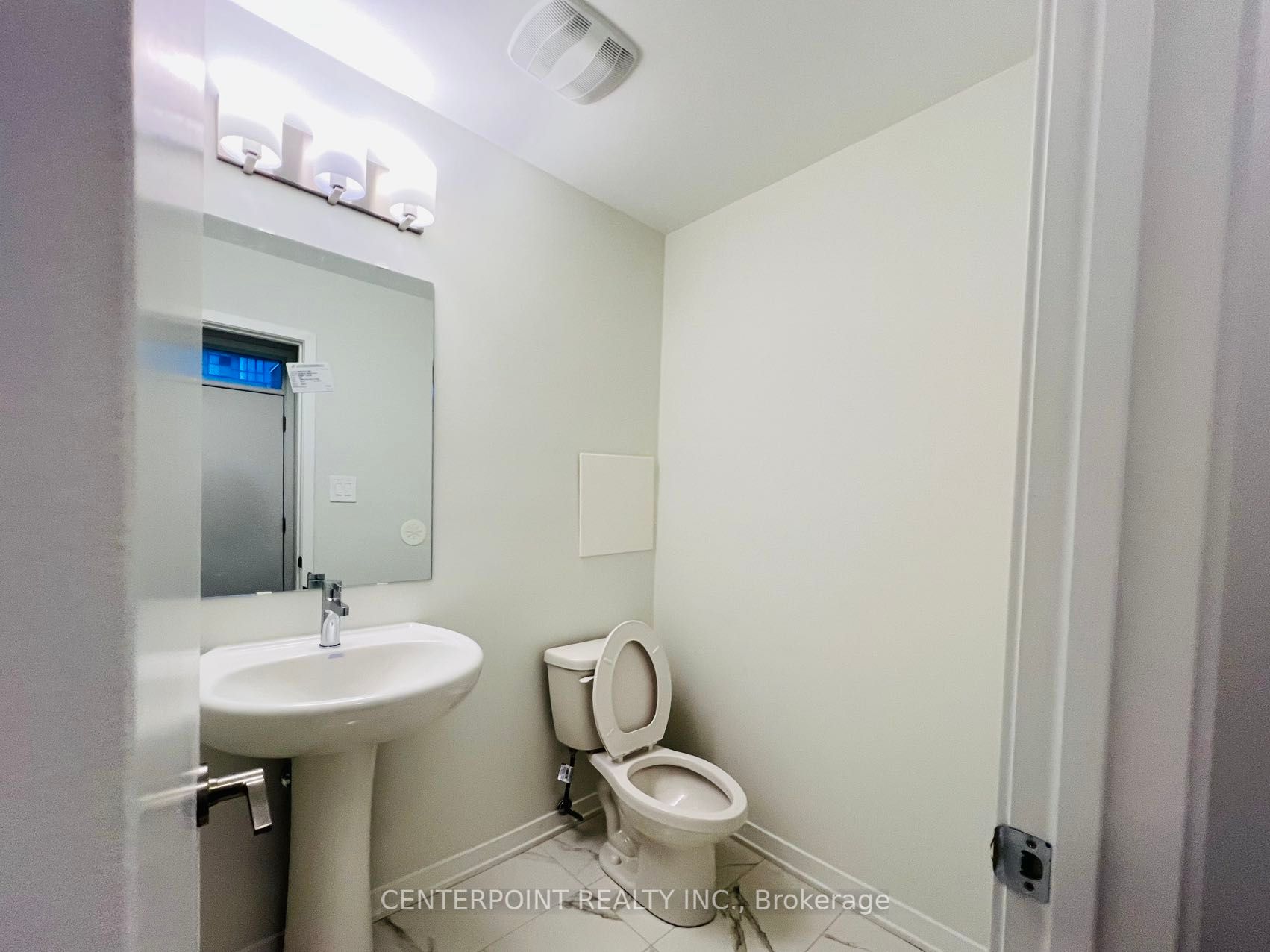 10 Almond Blossom Mews #99