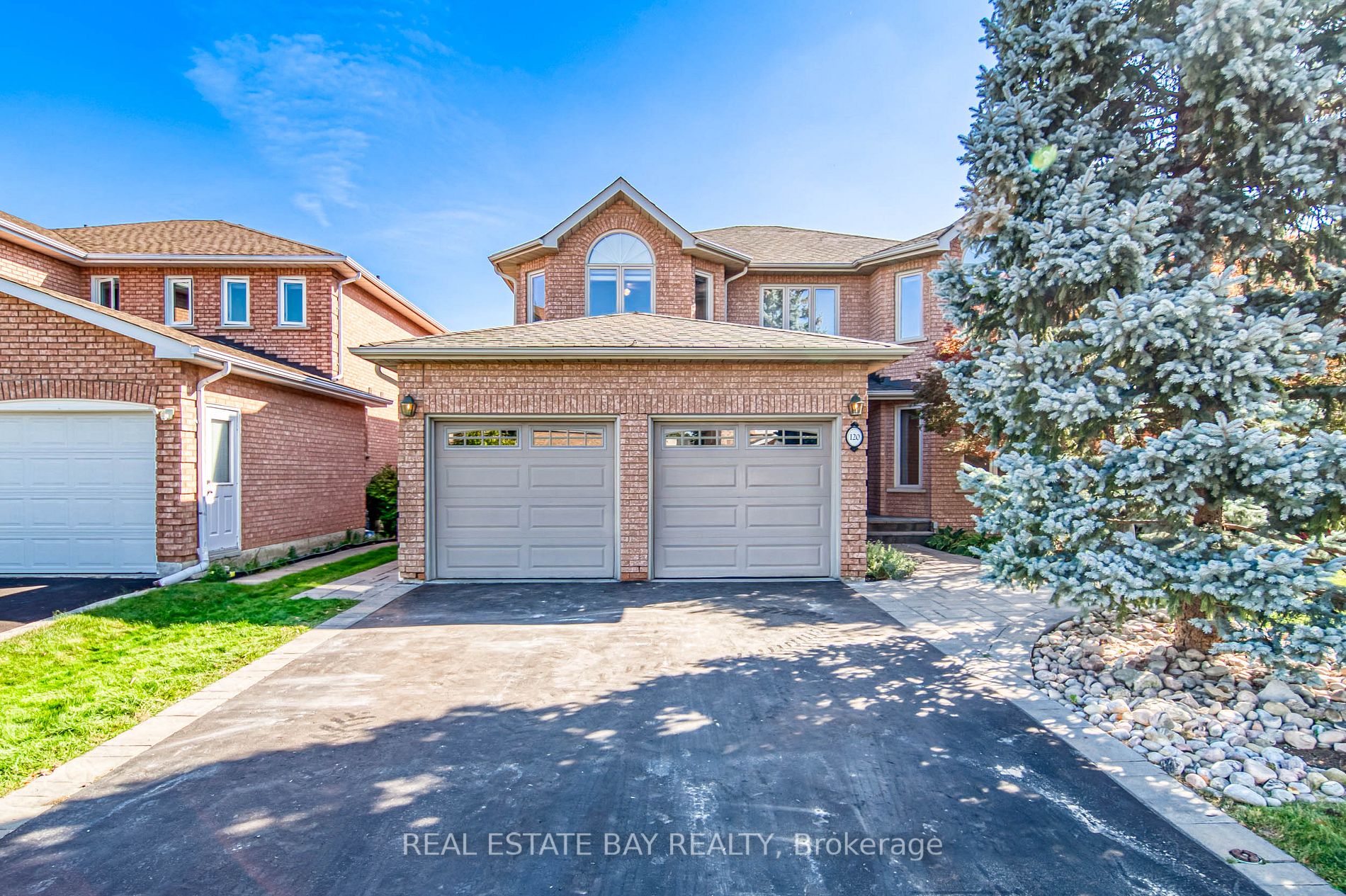 120 Arrowhead Dr