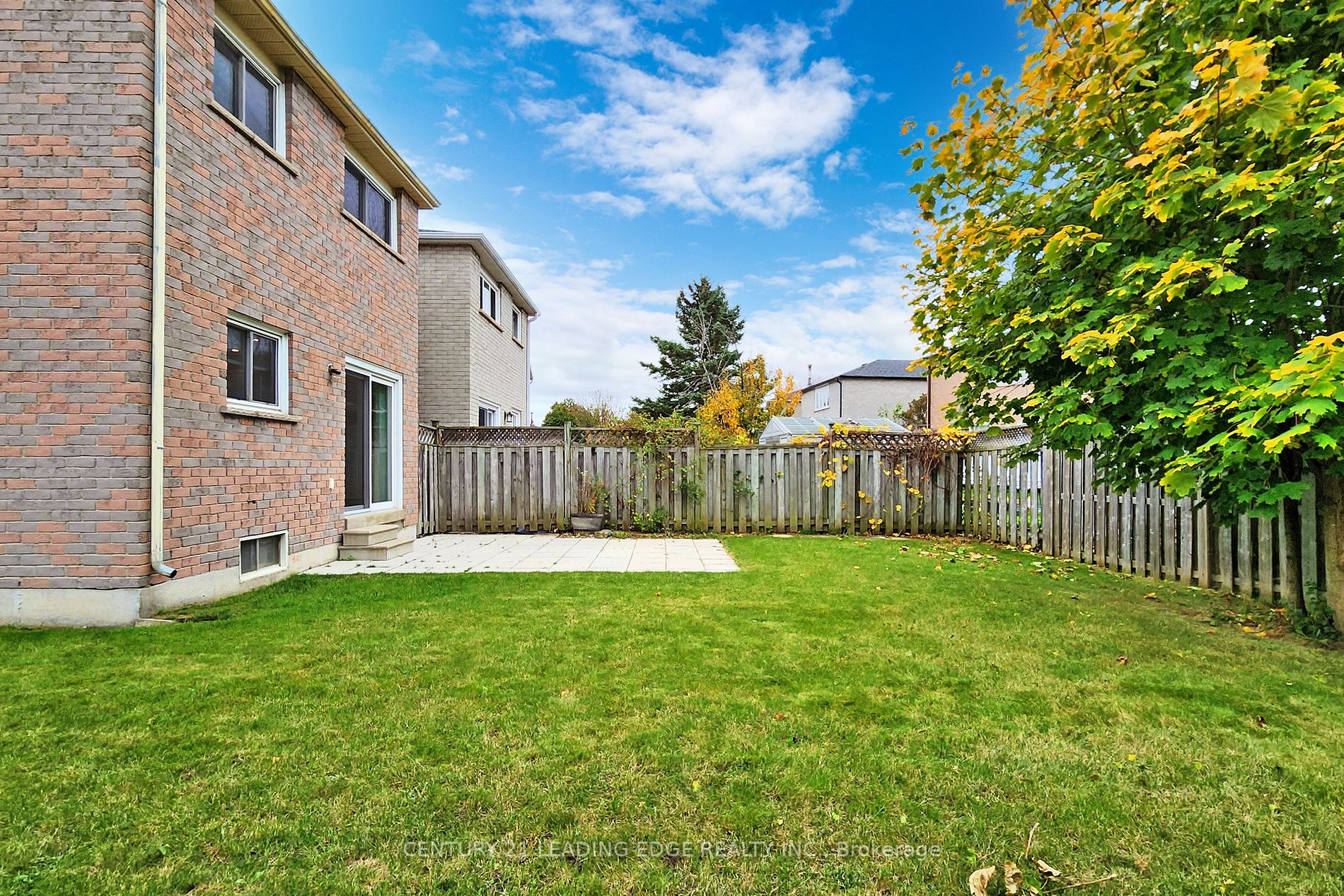 70 Jaffray Rd