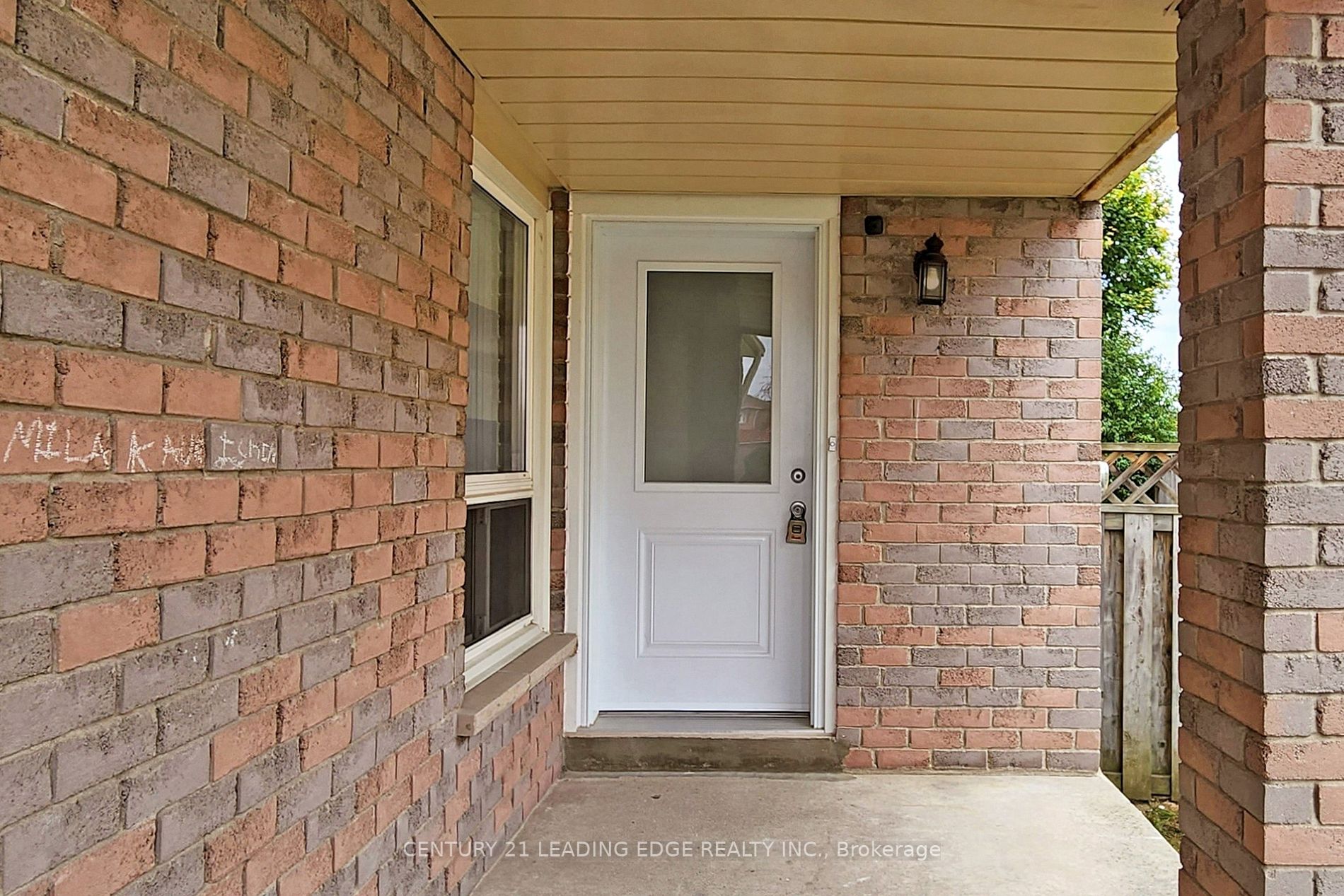 70 Jaffray Rd