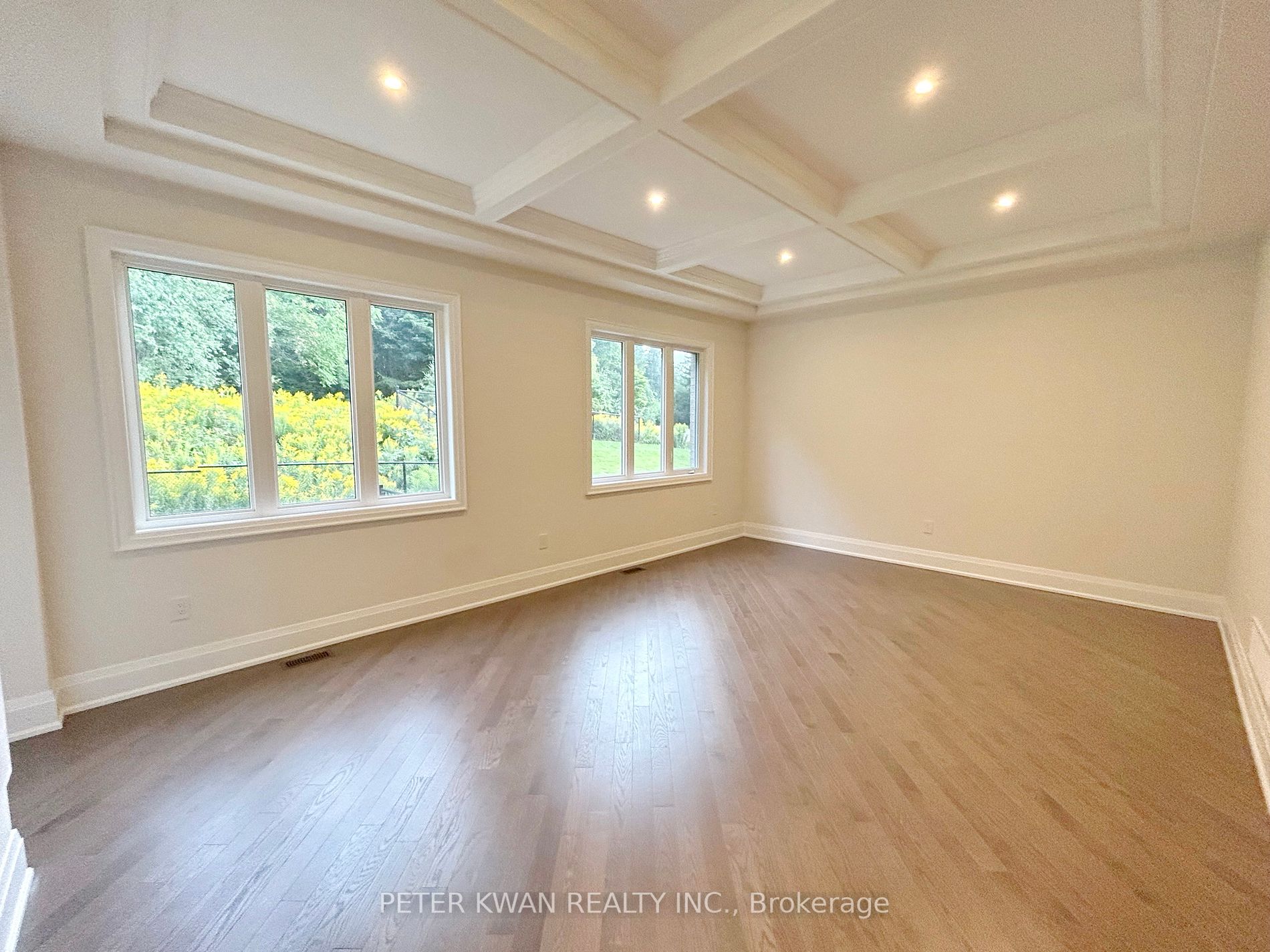 133 Hillsview Dr