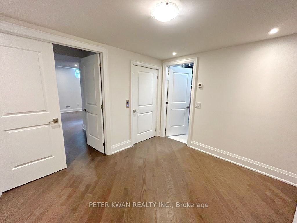 133 Hillsview Dr
