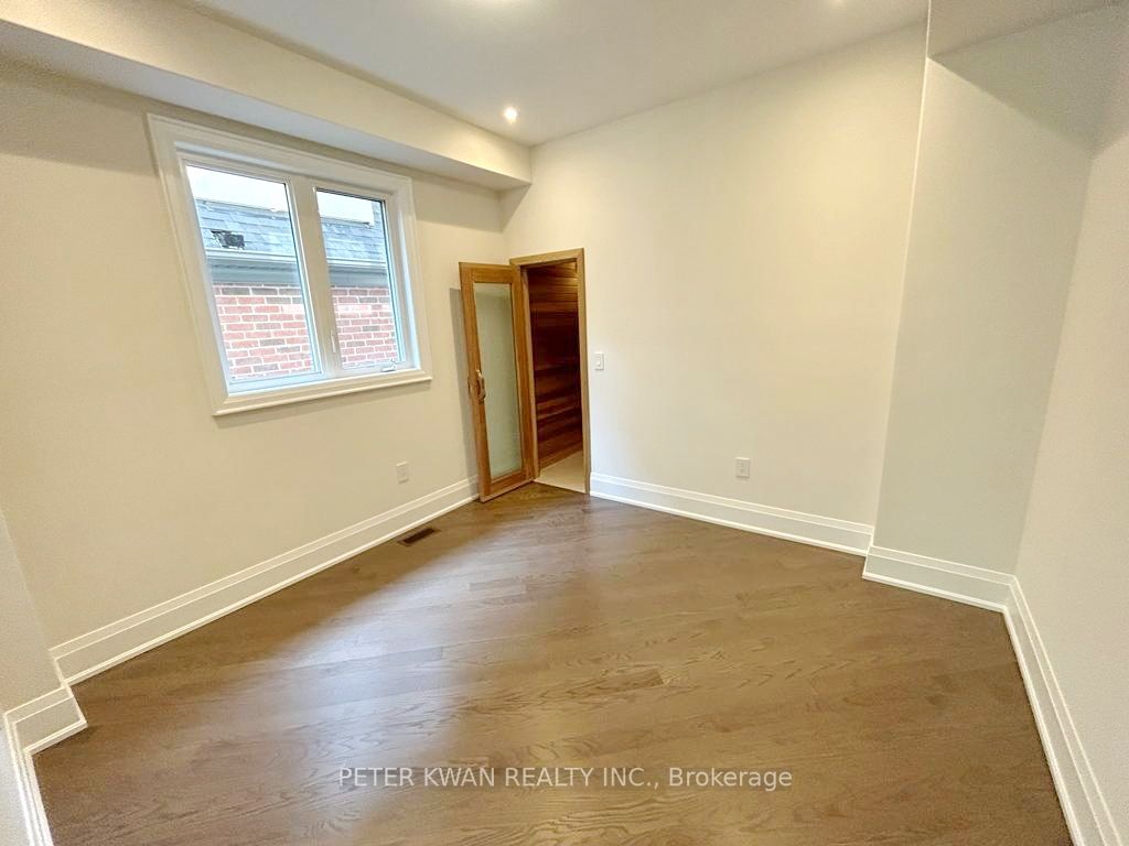 133 Hillsview Dr