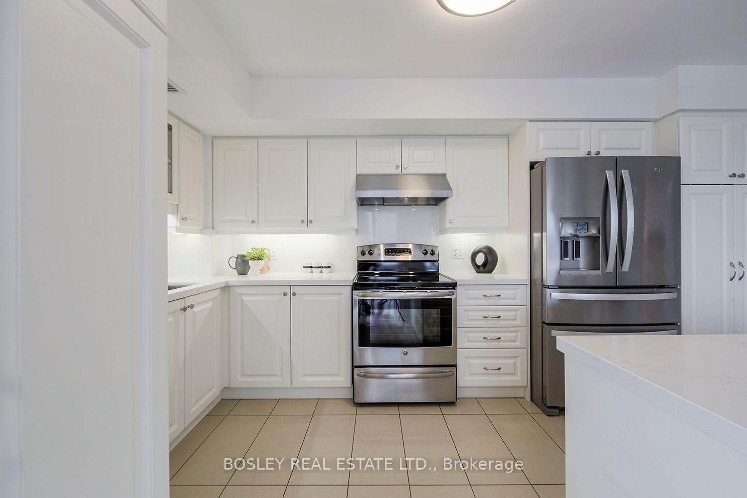 1 Uptown Dr, #703