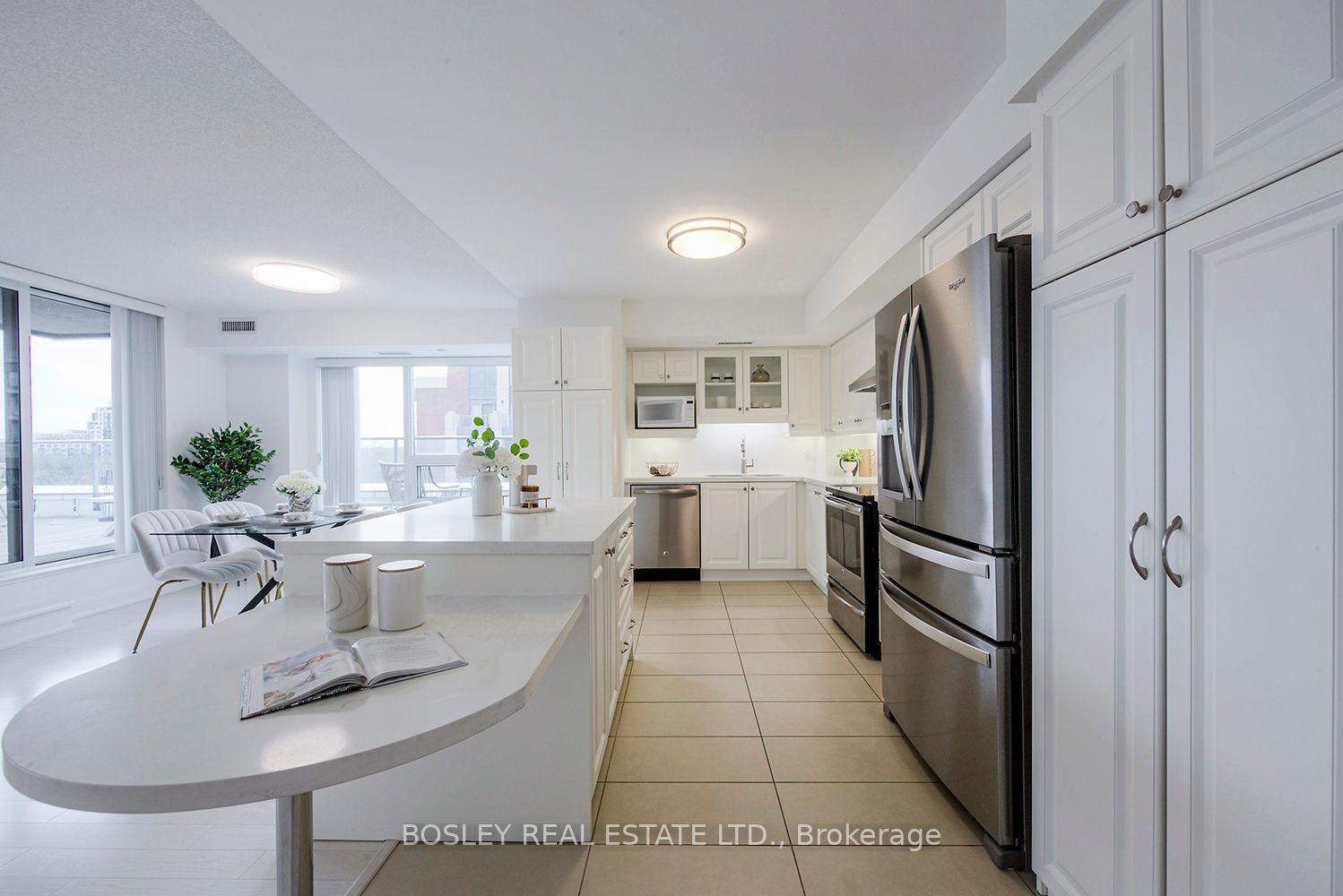 1 Uptown Dr, #703