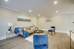 16 Bridgend Crt S