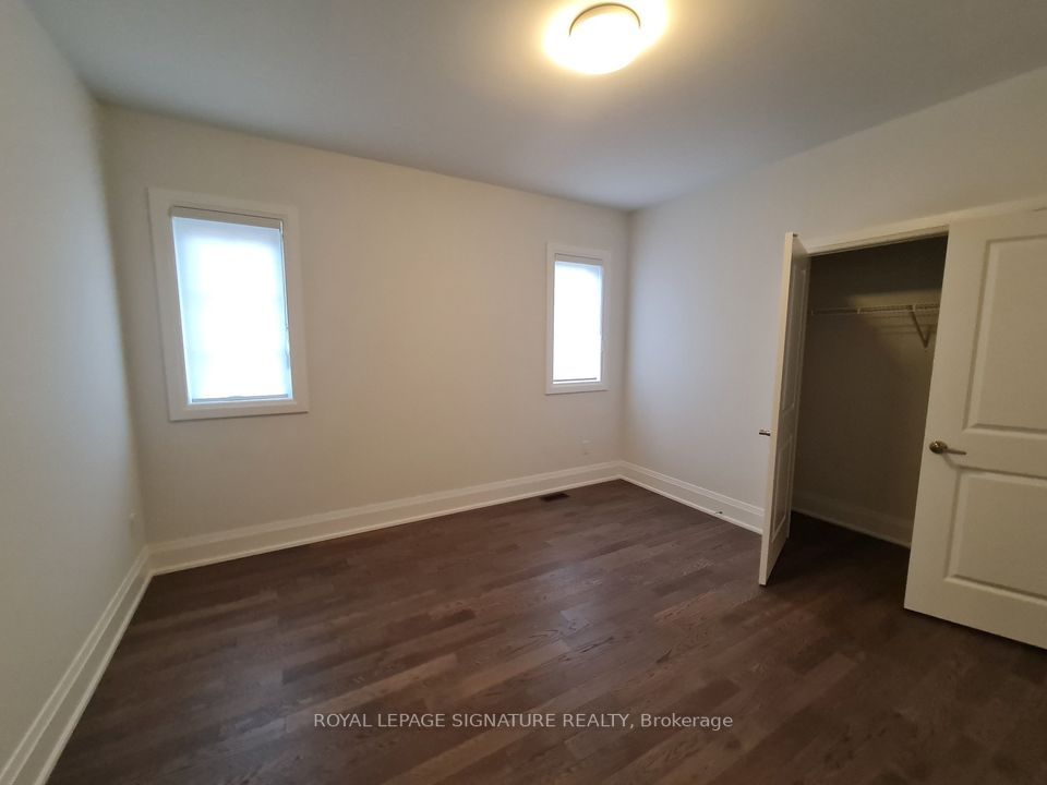 563 Kleinburg Summit Way