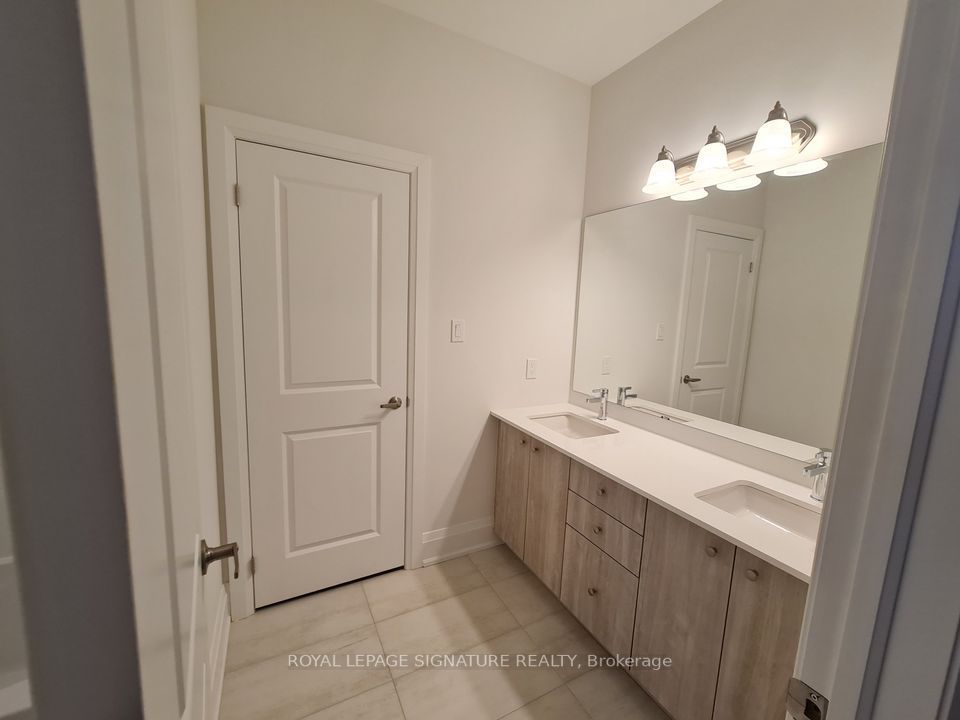 563 Kleinburg Summit Way