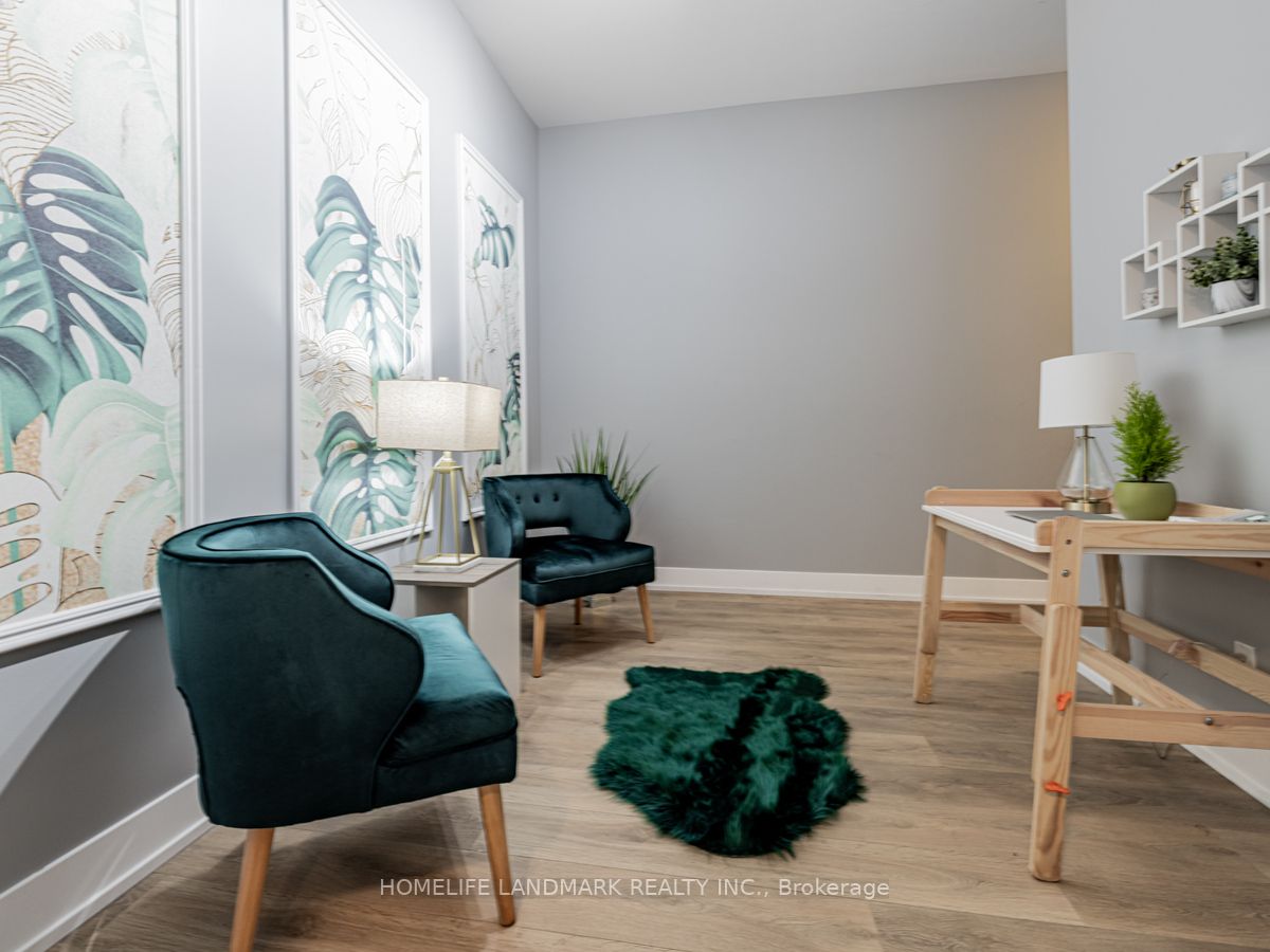 9471 Yonge Street, #213
