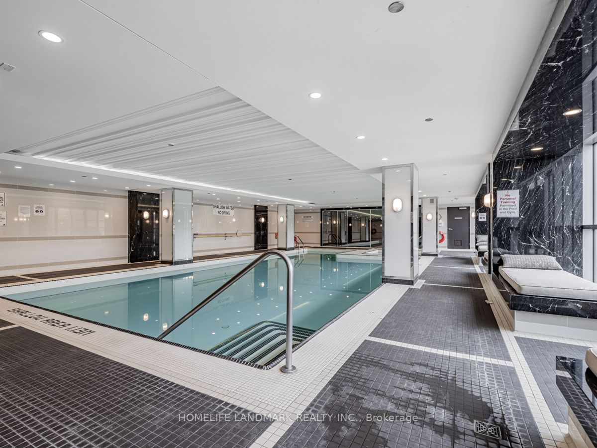 9471 Yonge Street, #213
