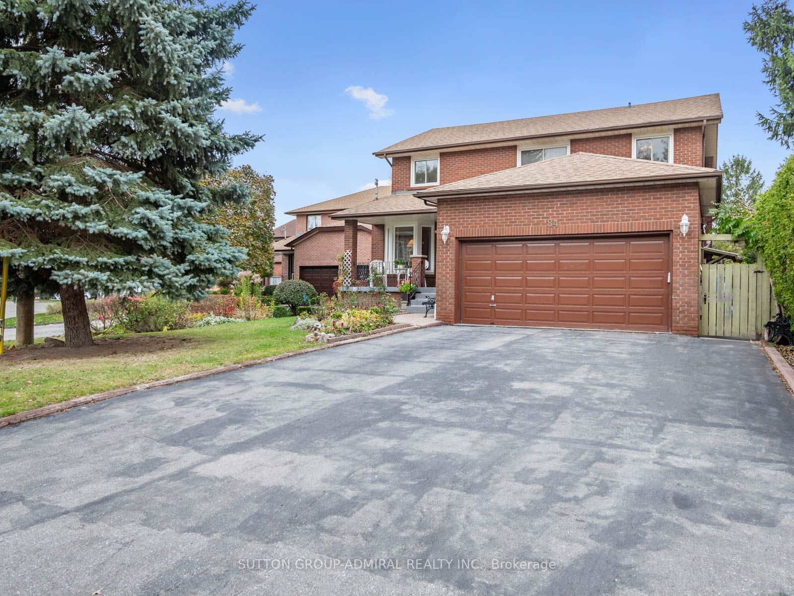 84 Pearson Ave