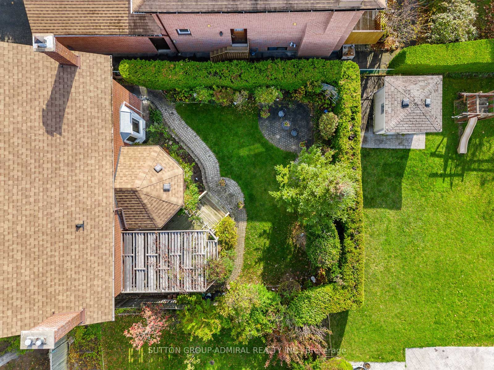 84 Pearson Ave