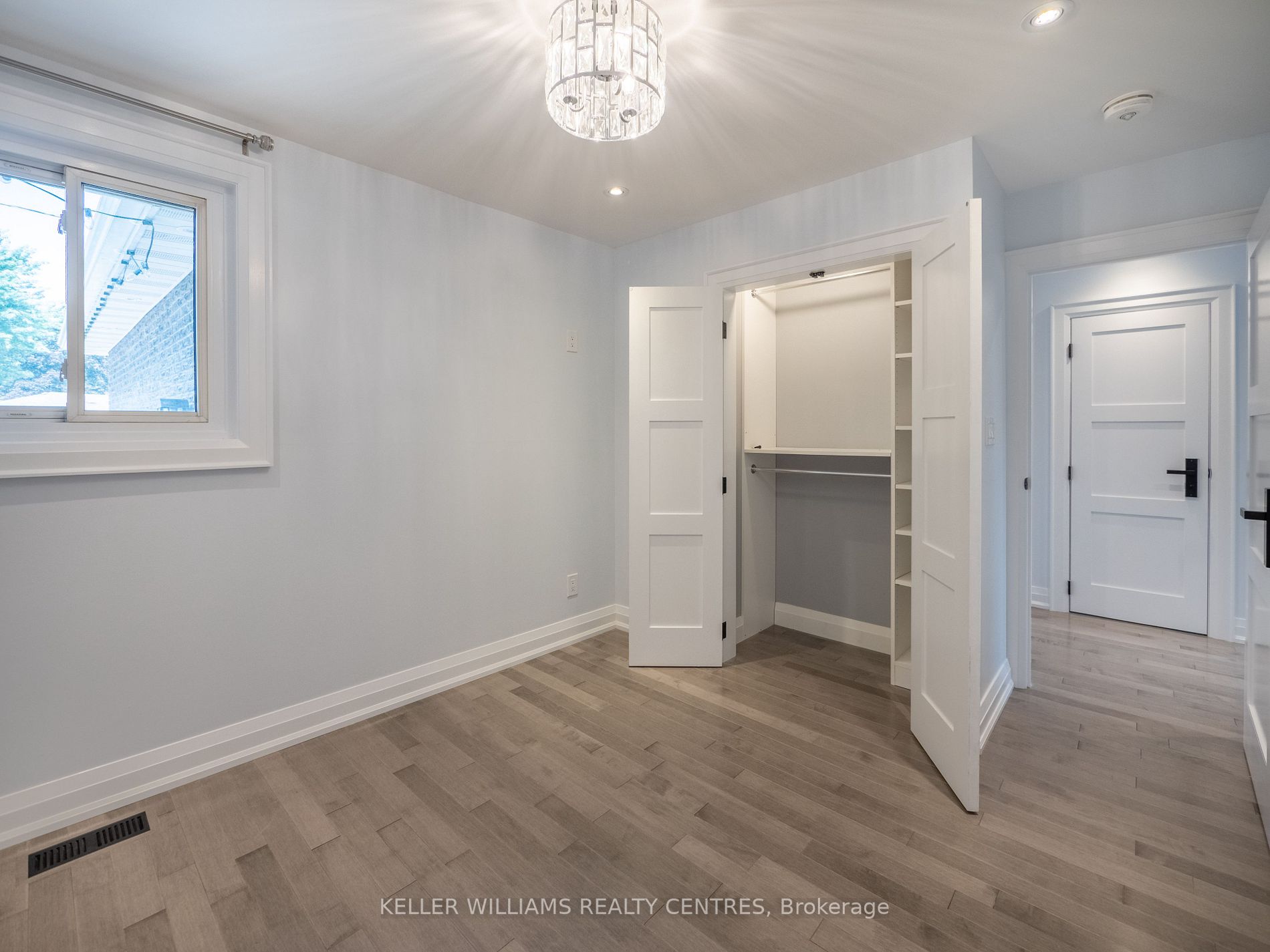 25 Townsend Ave
