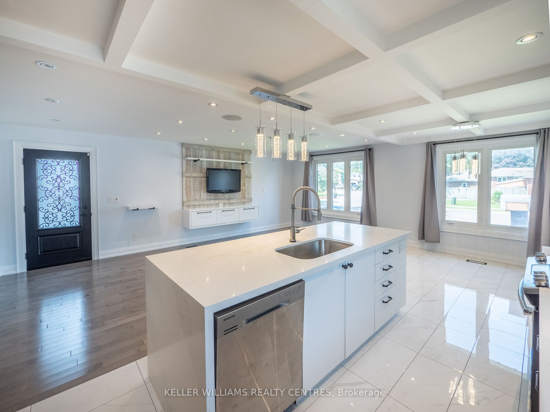 25 Townsend Ave