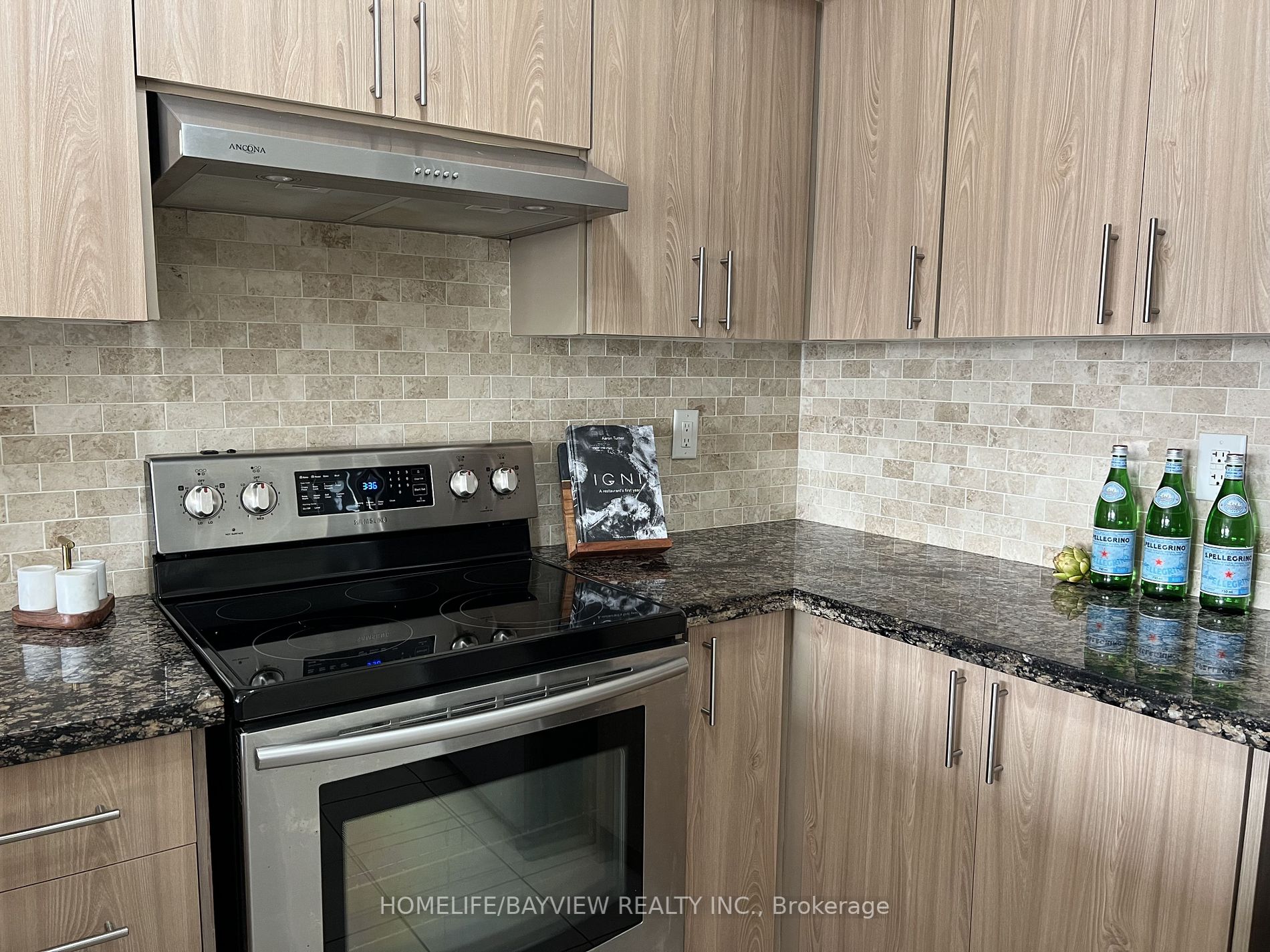 9431 Jane St, #210