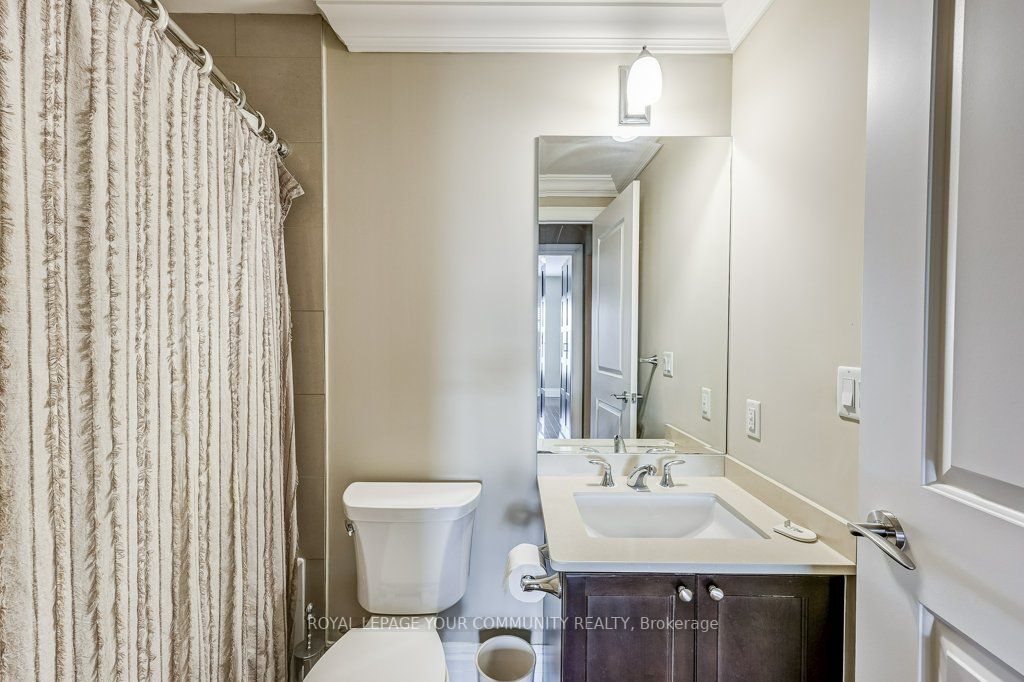 80 Burns Blvd, #221