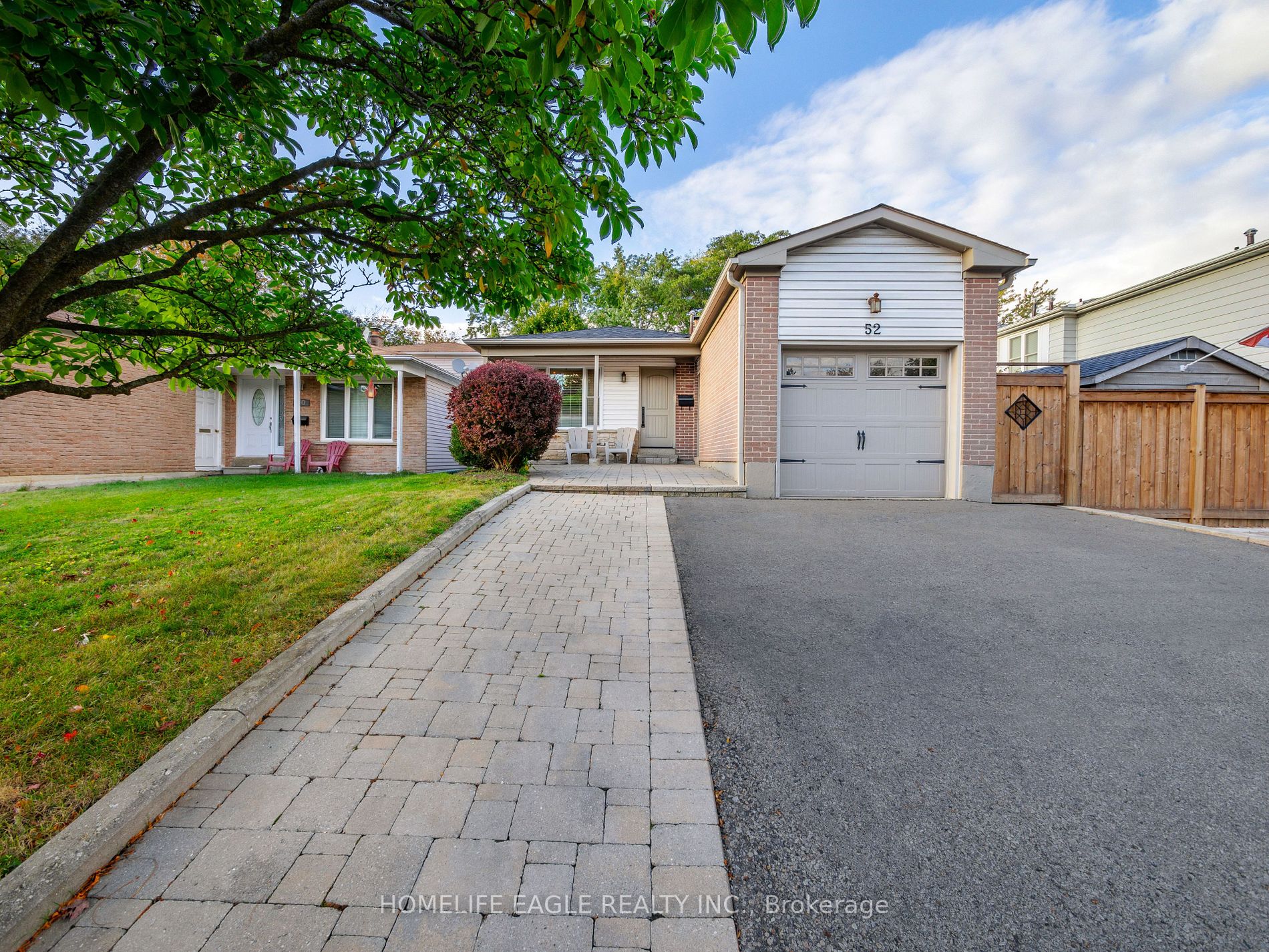 52 Lillooet Cres