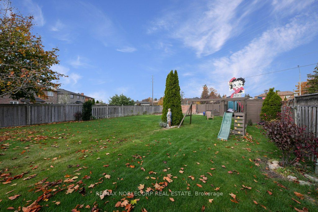 70 Lime Dr