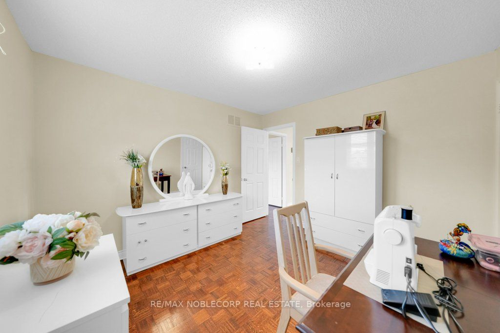 70 Lime Dr