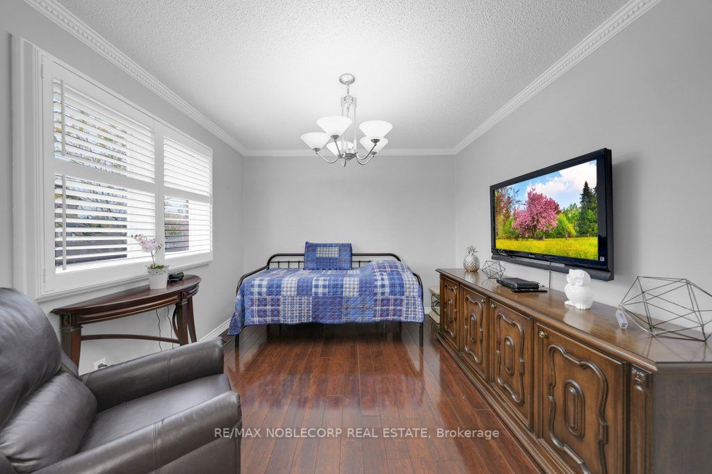 70 Lime Dr
