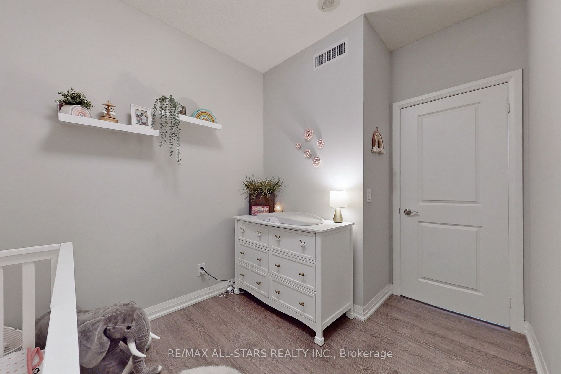 9500 Markham Rd, #1011