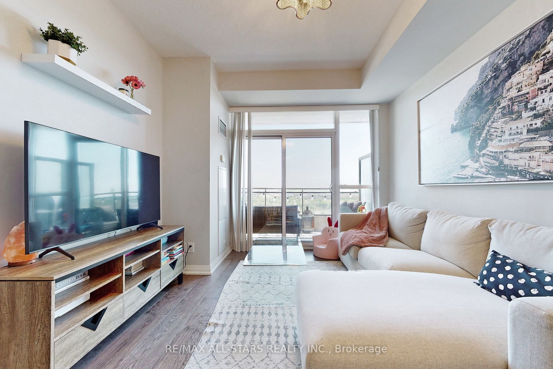9500 Markham Rd, #1011