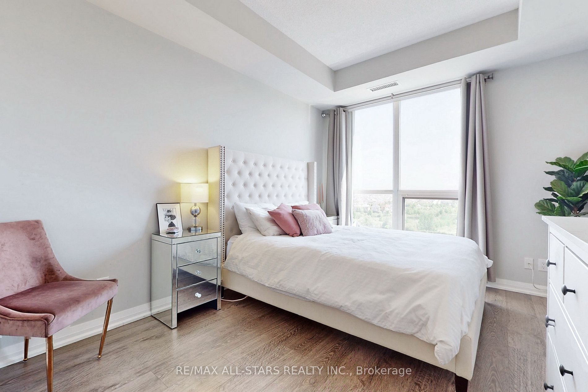9500 Markham Rd, #1011