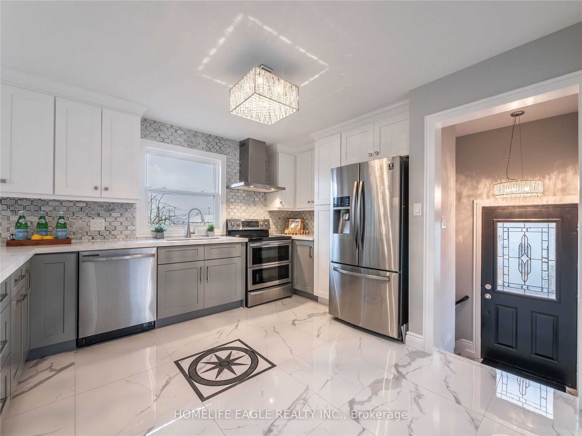 79 Simcoe Rd