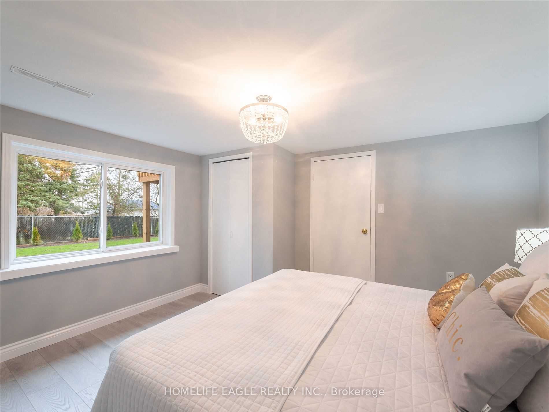 79 Simcoe Rd