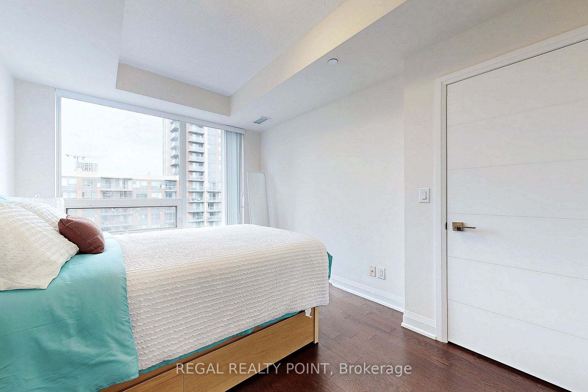 28 Uptown Dr, #728
