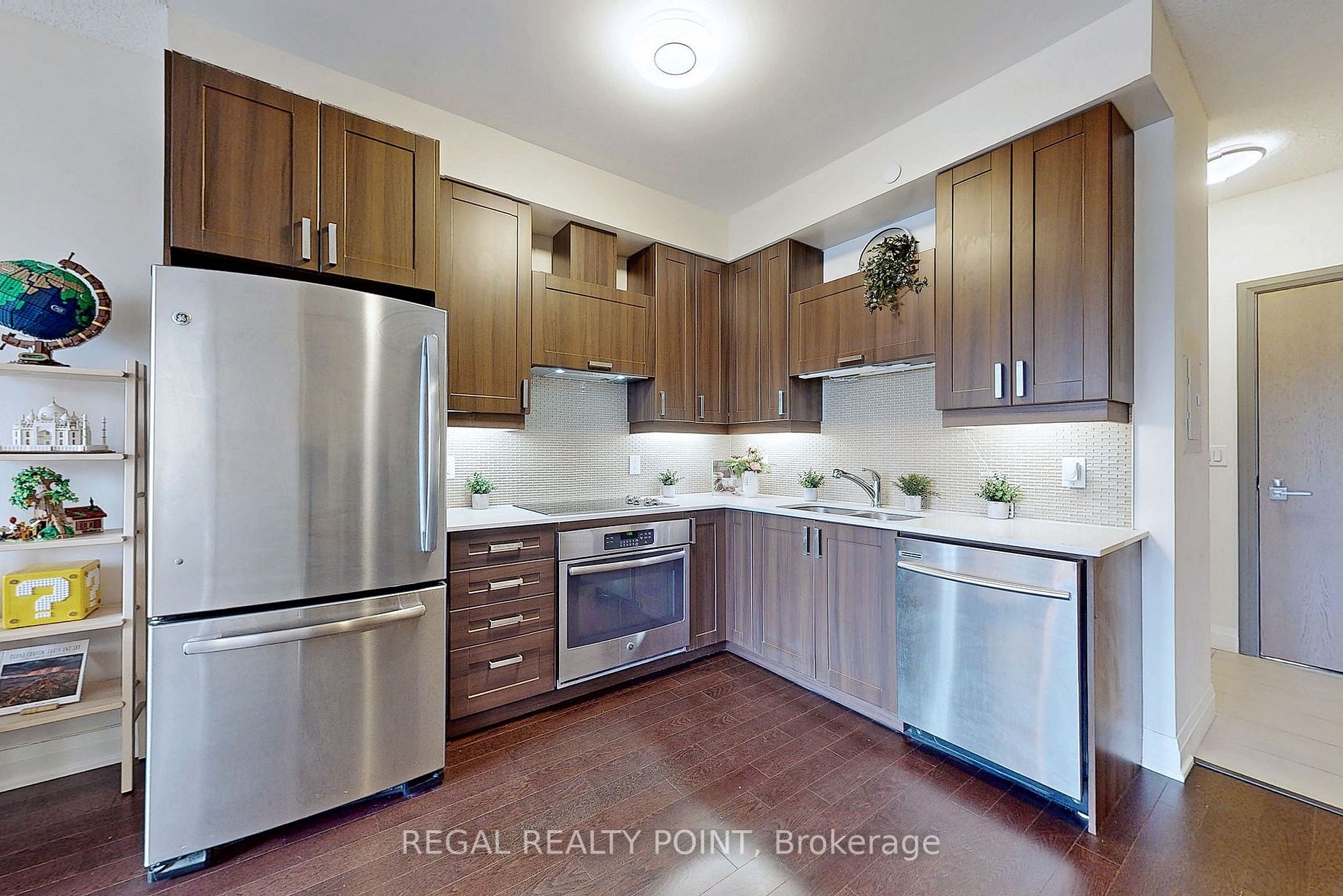 28 Uptown Dr, #728