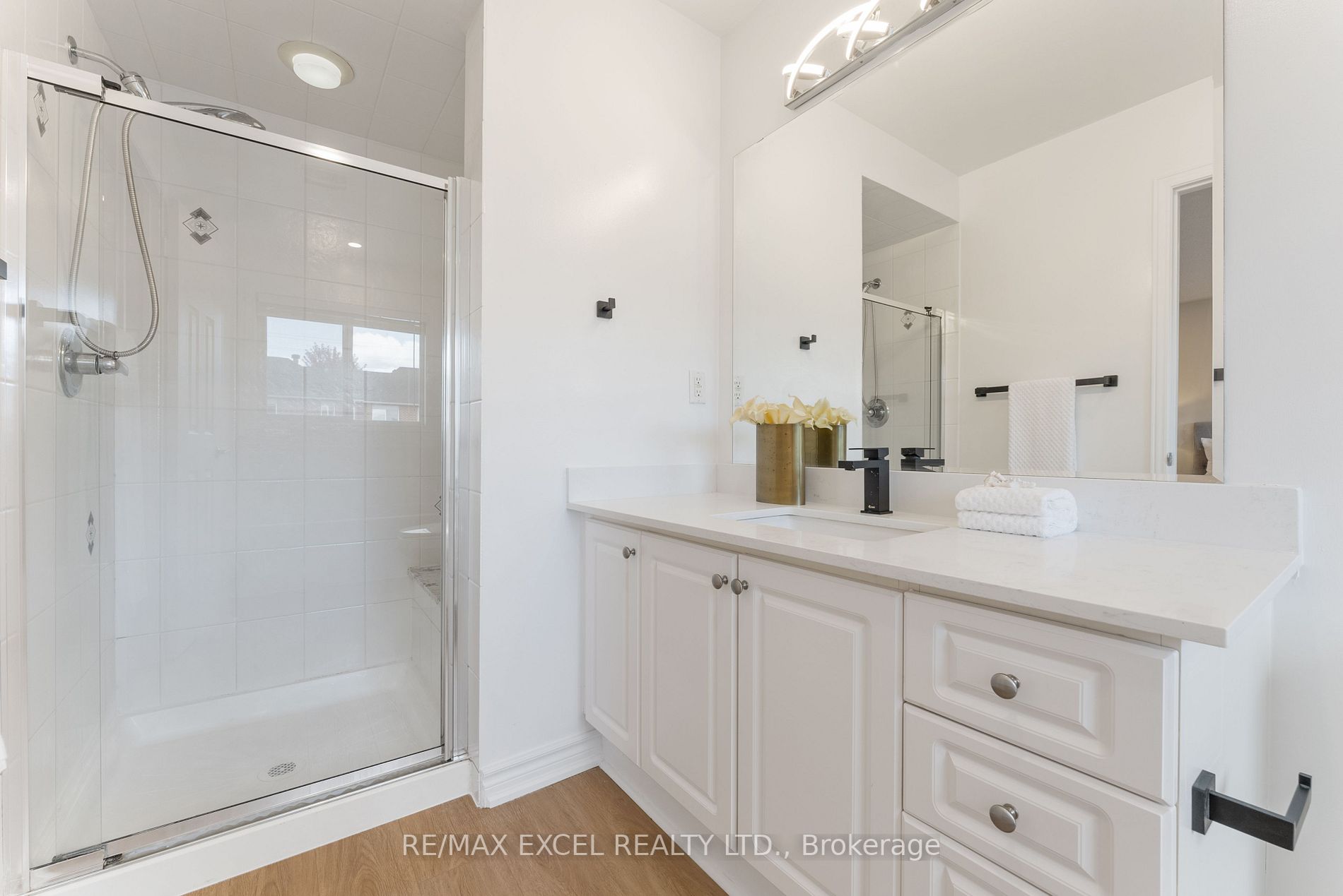 89 Andriana Cres
