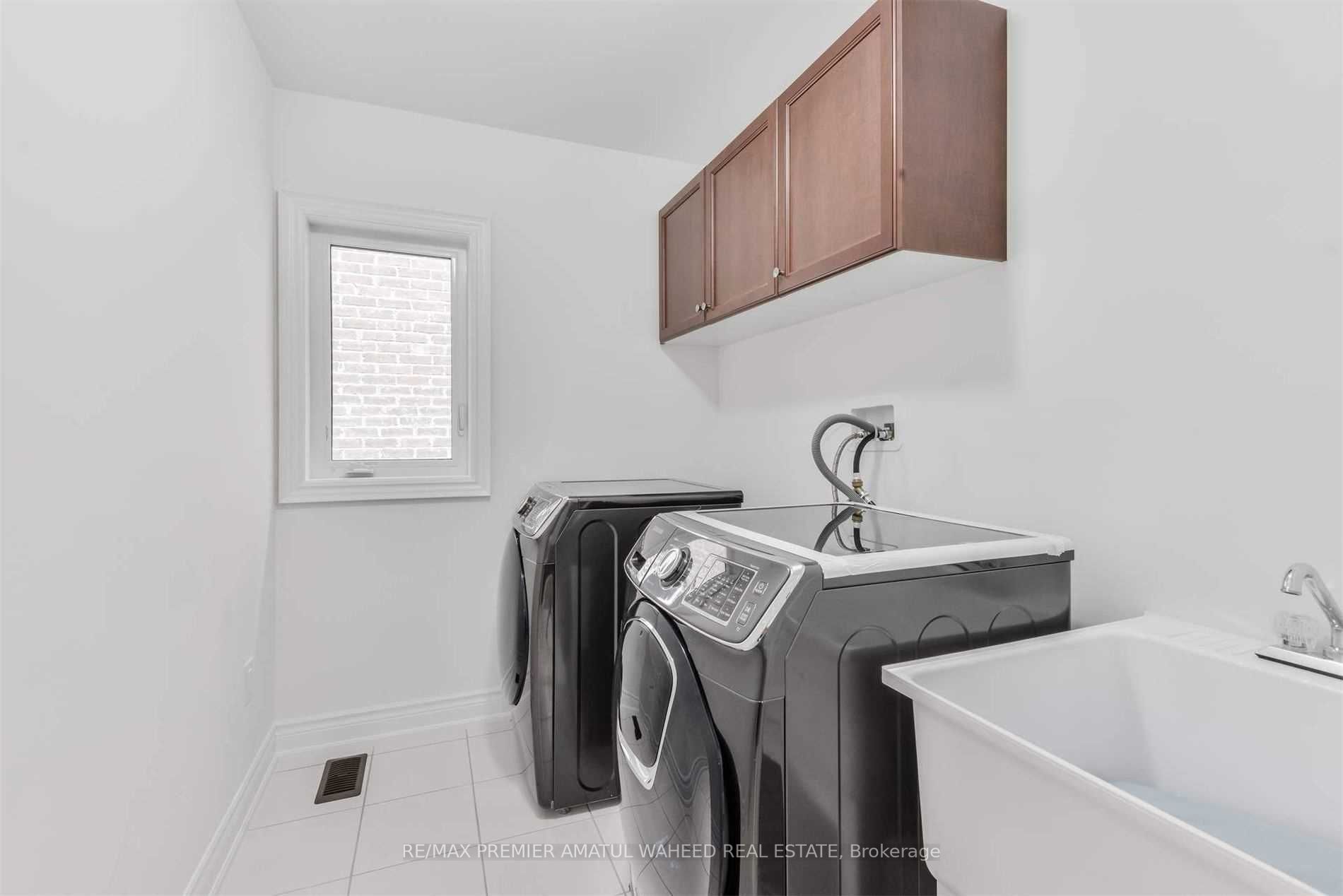 596 Mactier Dr