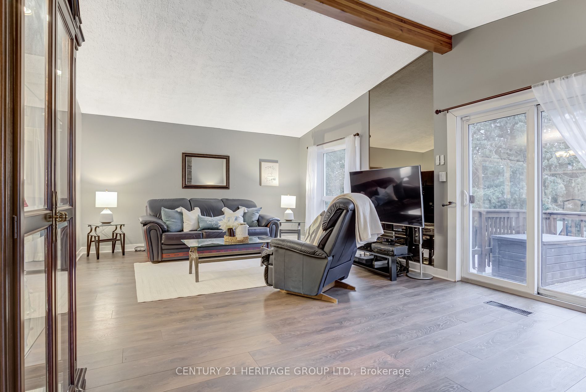 67 Davidson Dr