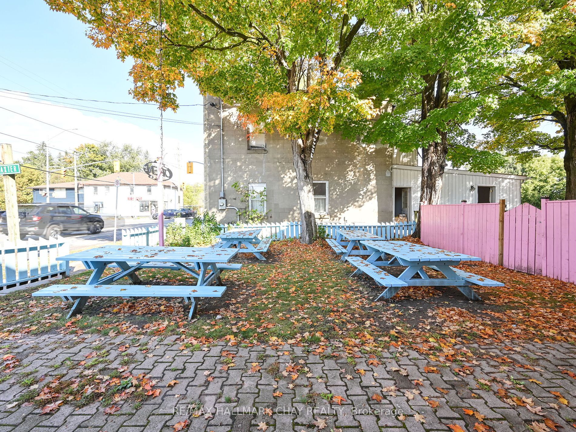 244 Barrie St