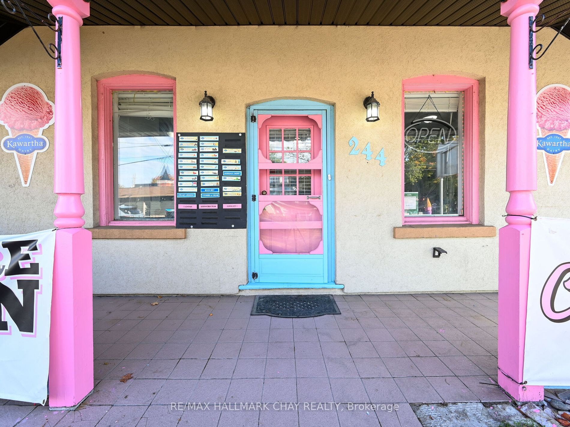 244 Barrie St